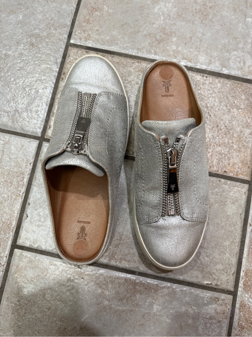 Frye Metallic Silver Zip-Front Mule Sneakers— size 9